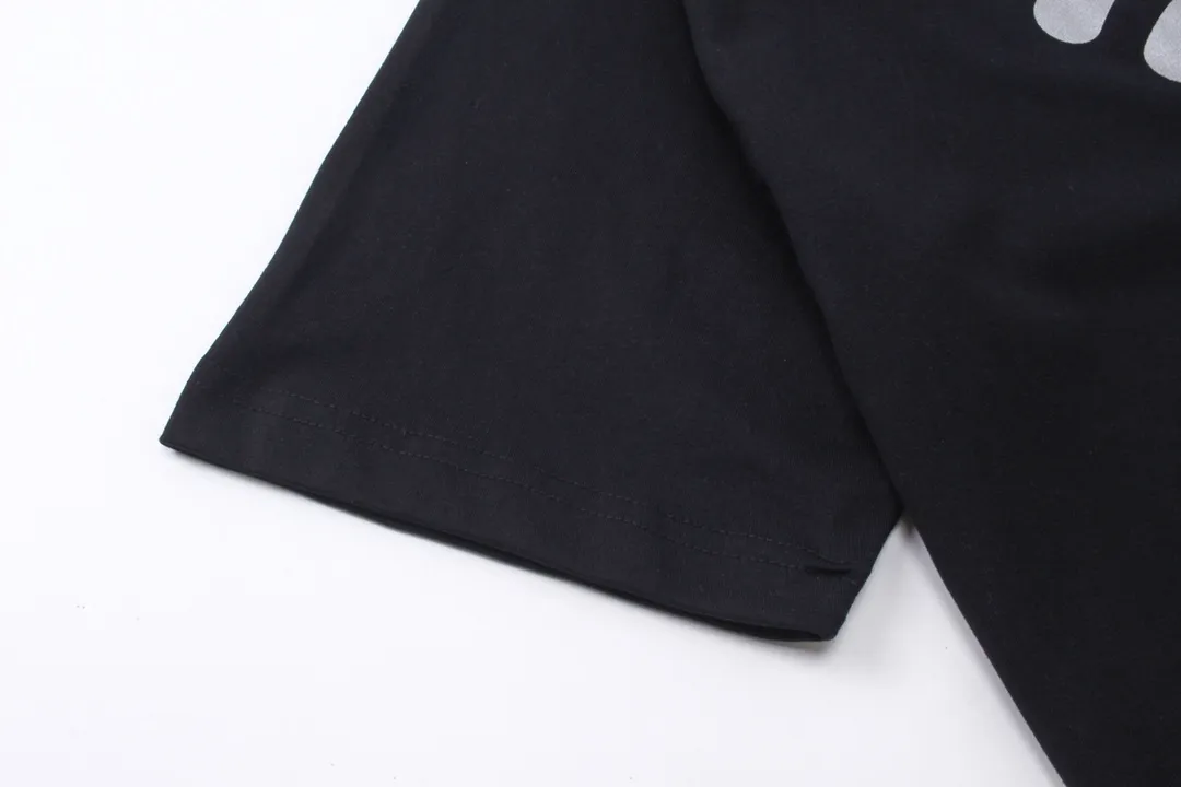 【 . Quality】BALENCI*GA/ .2024 .520 WI-FI T . . Authentic ， ！ ZP 。 260 ， . ， ，。 。 . ， 。 OS . Same Style ：BL 223368 :Black.Cream White Size：XS L